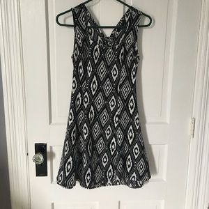 Patterned black & white cut out back dress